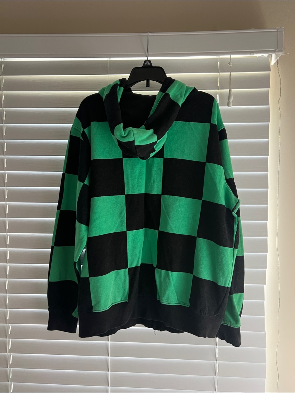 Hot Topic Demon Slayer: Kimetsu No Yaiba Tanjiro Zip Up 100% Cotton Size L - Picture 2 of 3